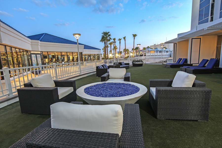 WGLV-Gallery-Pool-Firepit-900x600px-1