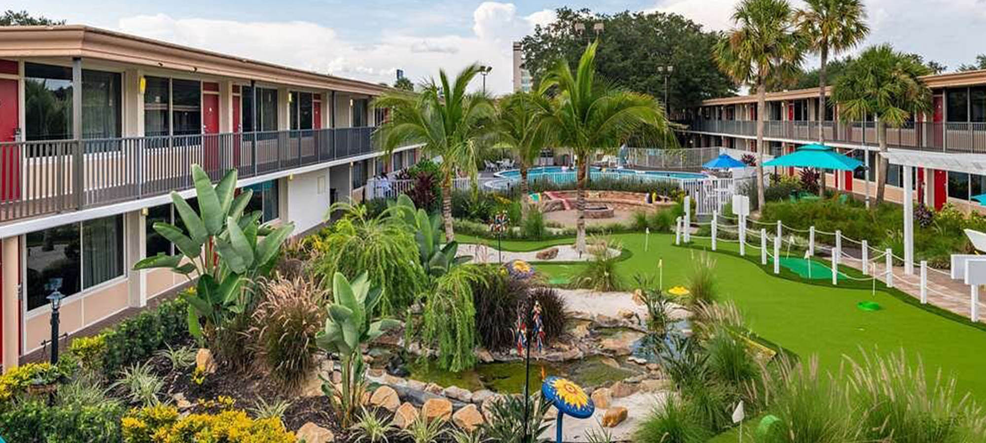 ramada-getaway-kissimmee_2000x900_02