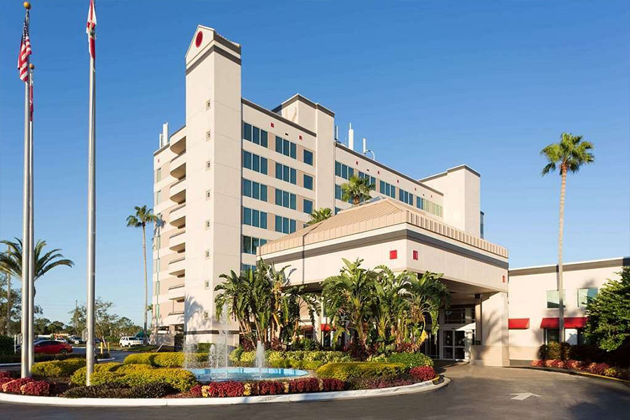 ramada-getaway-kissimmee_900x600_04